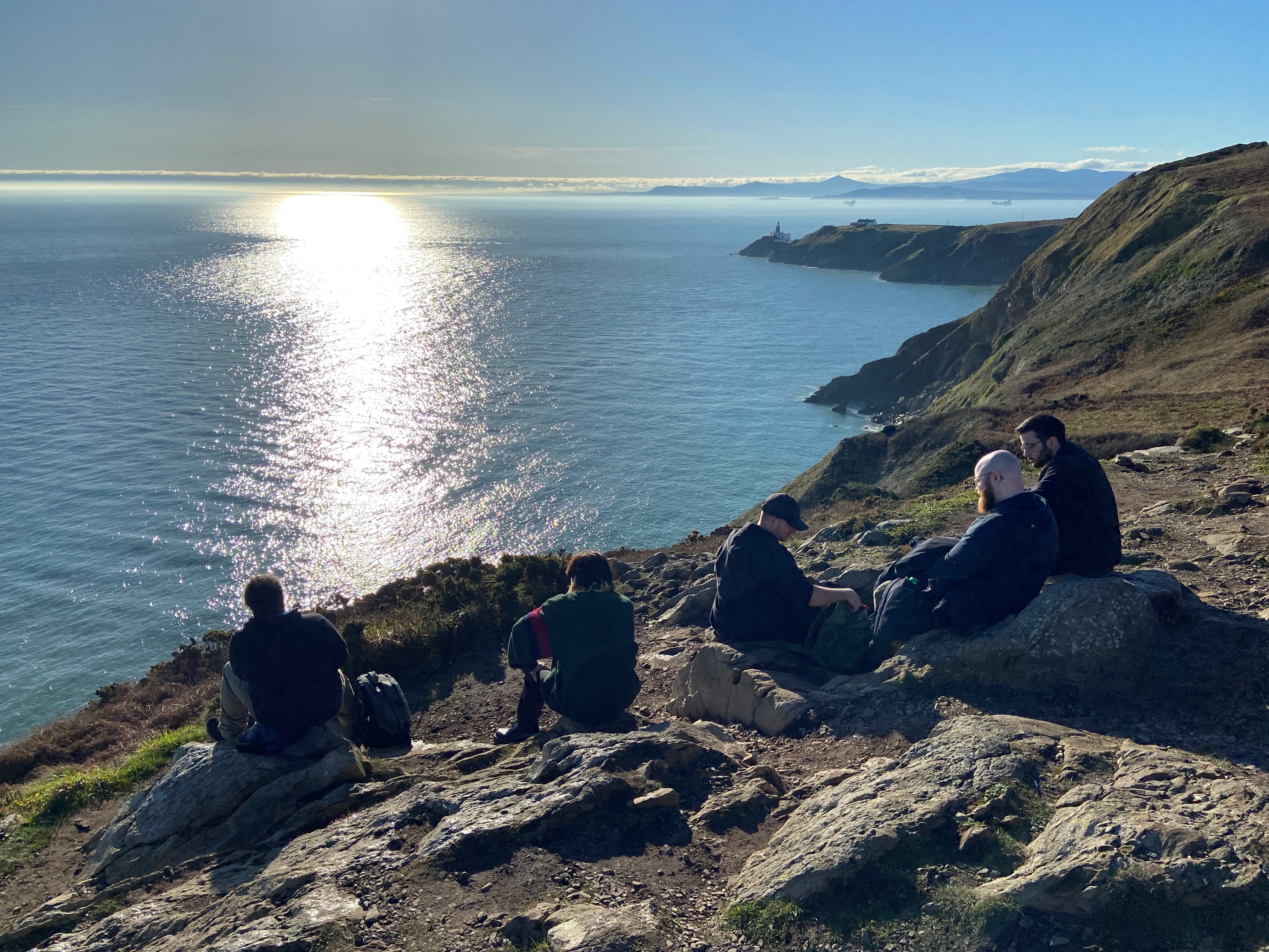 Blick aufs Meer von irischer Küste